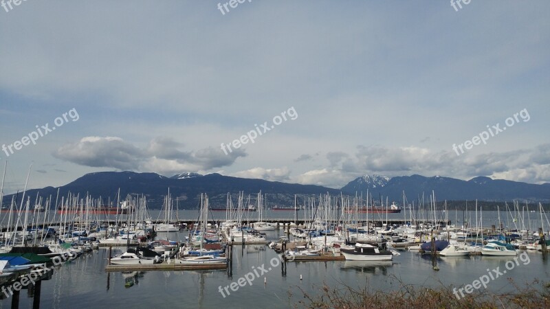 Bay Boats Sailing Mountain Vancouver