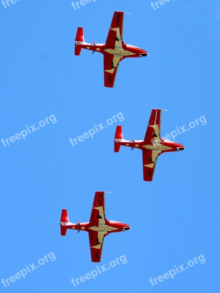 Snowbirds Rcaf Royal Canadian Air Force Flying Formation