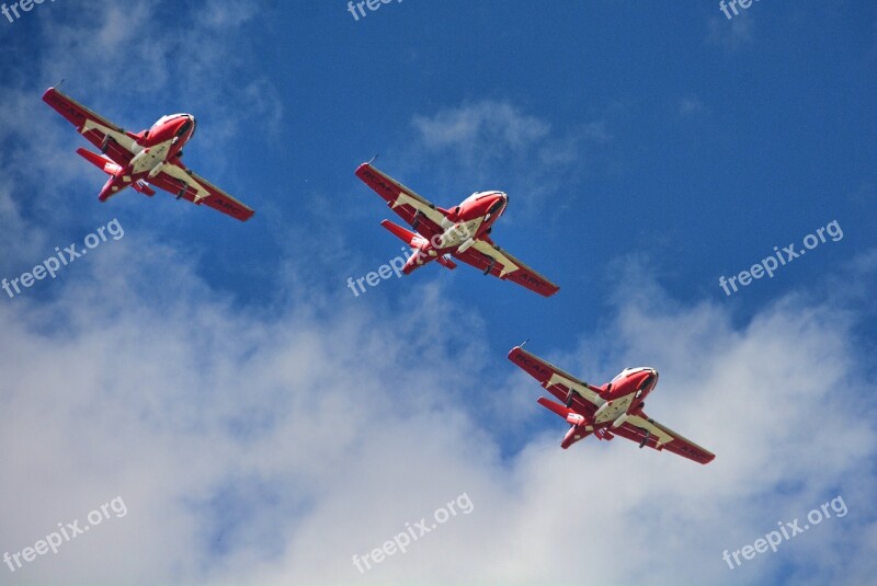 Snowbirds Rcaf Royal Canadian Air Force Flying Formation