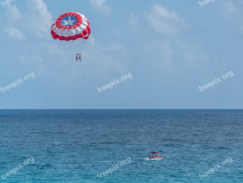 Cancún Mexico Parasailing Caribbean Travel