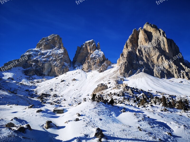 Dolomites Italy Skiing Winter Sassolungo