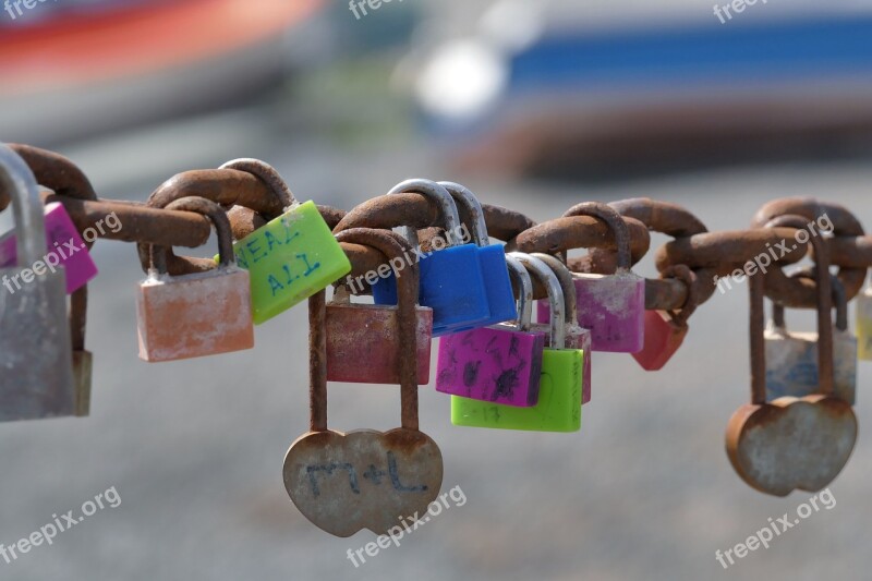 By Wlodek Padlocks Happiness Colors Chain