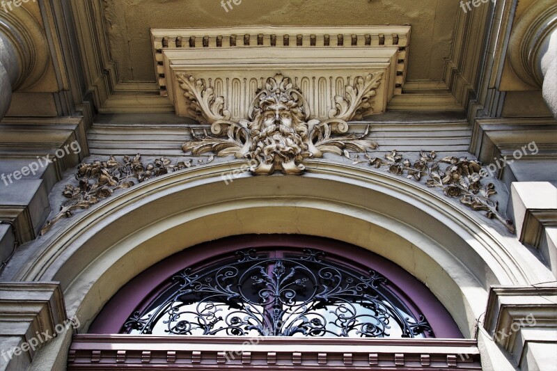 The Vault The Ceiling Gateway Antique Pattern