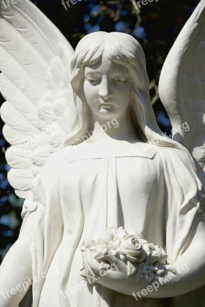 Grave Of Angels Angel Grave Cemetery Angel Figure