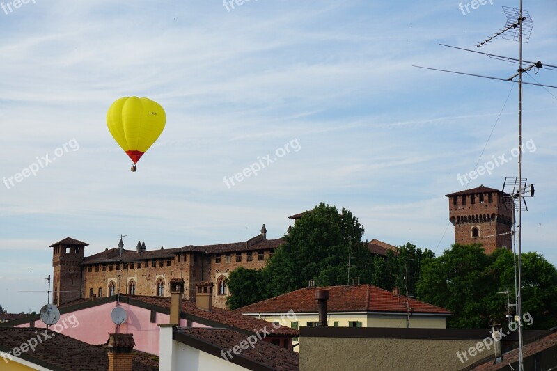 Castle Sant'angelo Lodigiano Sant'angelo Lodigiano Praises Hot-air Ballooning Hot Air Balloon Yellow