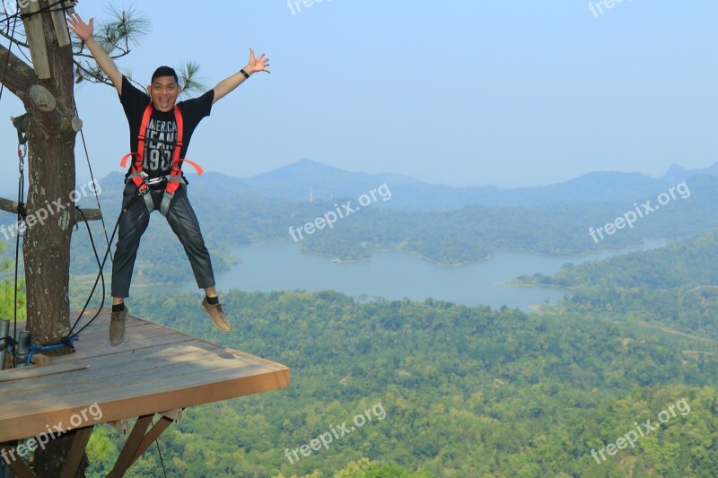 Jump Lake View Kalibiru Outbond