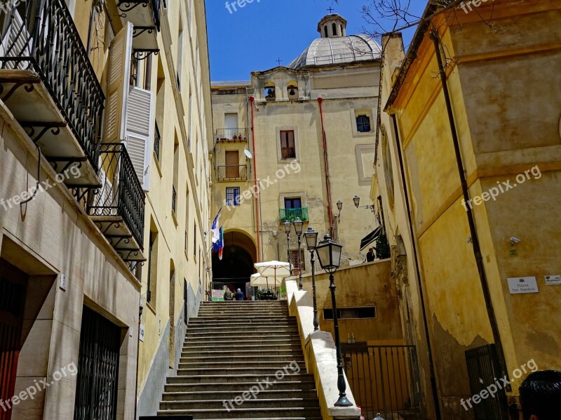 Sardinia Cagliari Historic Center Space Piazza San Sepolcro