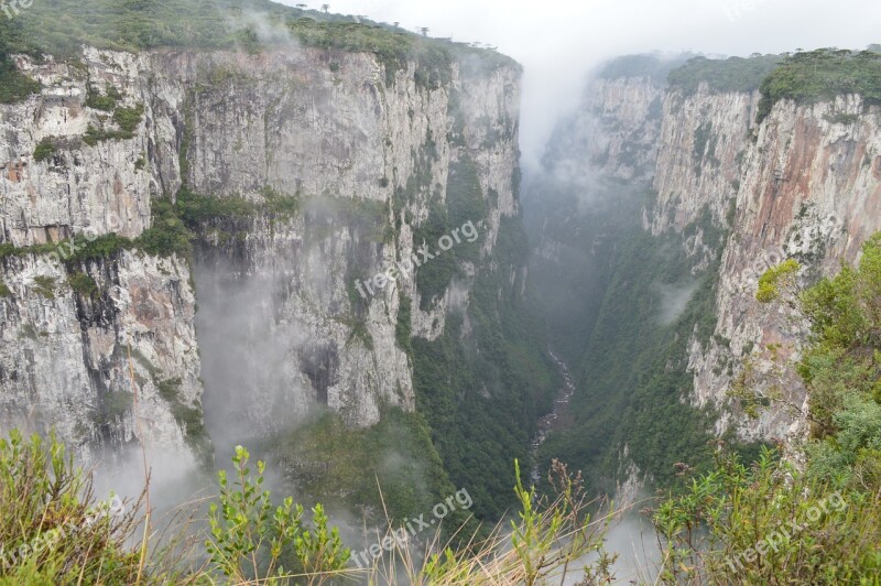 Canyon Itaimbezinho Aparados Da Serra Cambará Do Sul Brazil