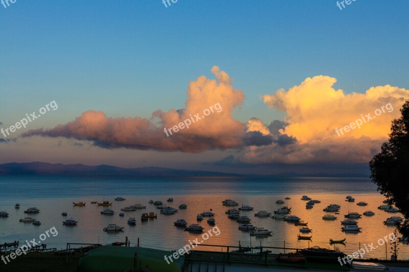 Sunrise Copacabana Bolivia Morgenrot Boats