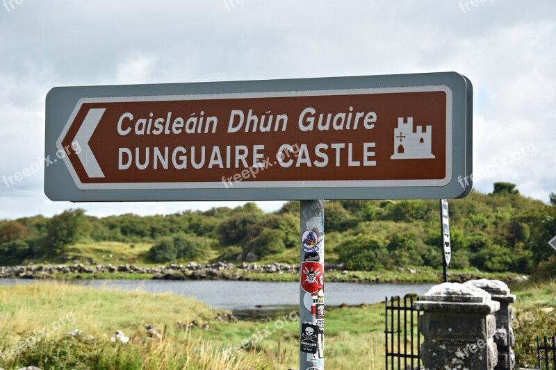 Shield Ireland Landscape Street Sign Old