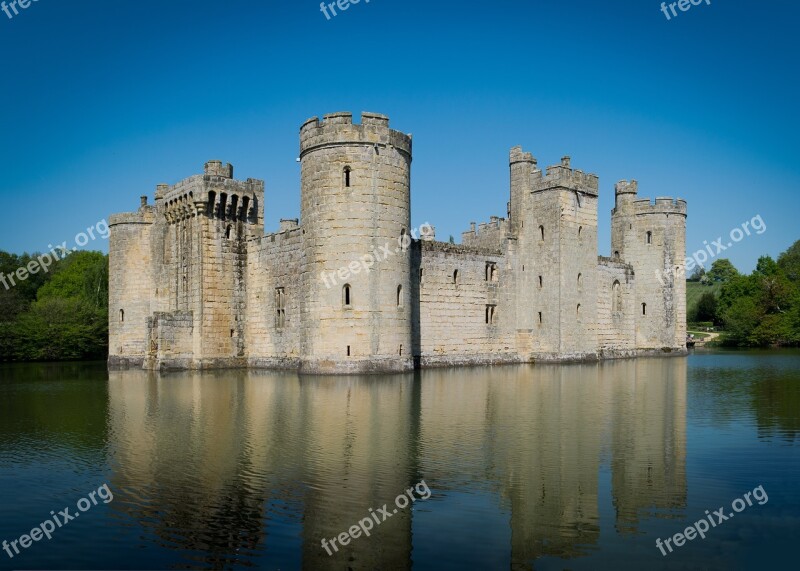 Bodiam Castle East Sussex Moat English Castle National Trust