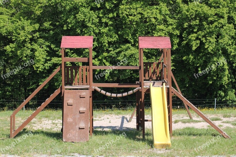 Games Module In Wood Outside Tobogan Bridge