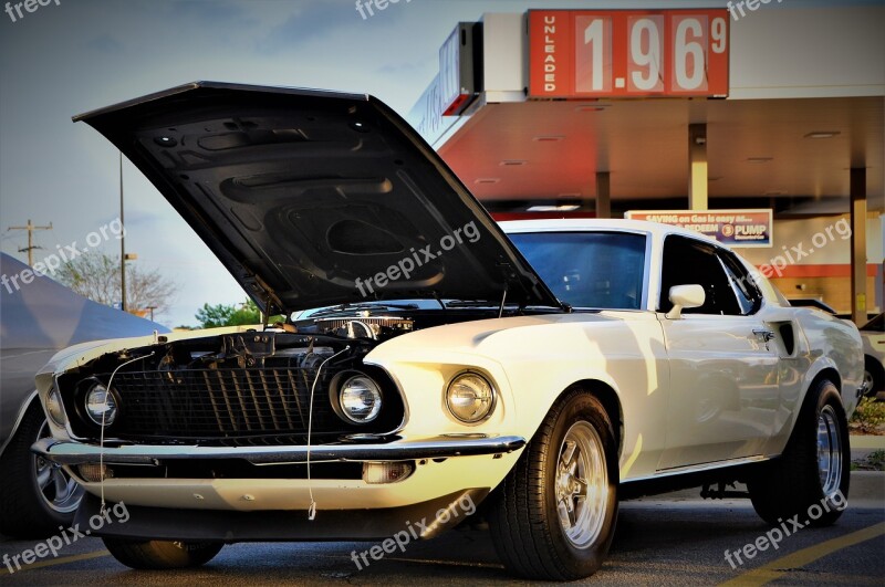 Muscle Car American Muscle Classic Gasoline Fuel Station