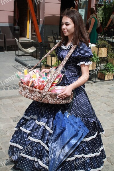 The Seller Girl Ukraine Lviv The Booth Babe