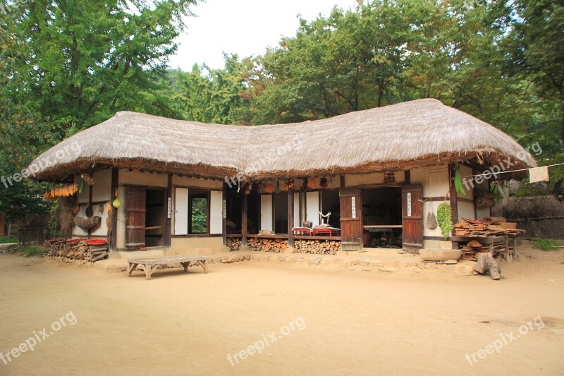 Republic Of Korea Thatch Roofed Hose Korea Culture Folk Thatched Roof