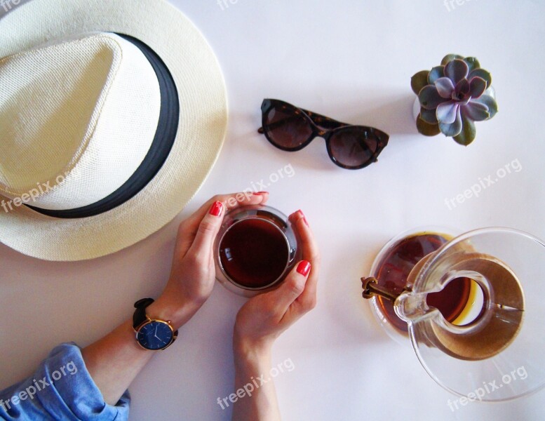 Hat Hands Cup Clock Glasses