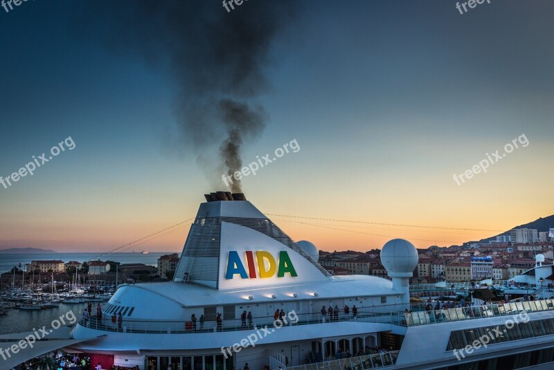 Cruise Ship Hole In The Ozone Layer Abendstimmung Sky Environment