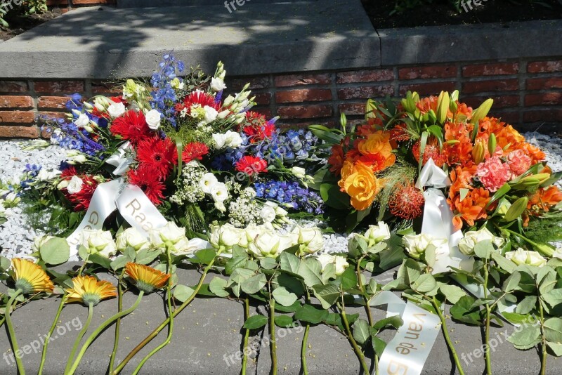 Wreath 4 May Remembrance Day Wreath Laying Flower Arrangement