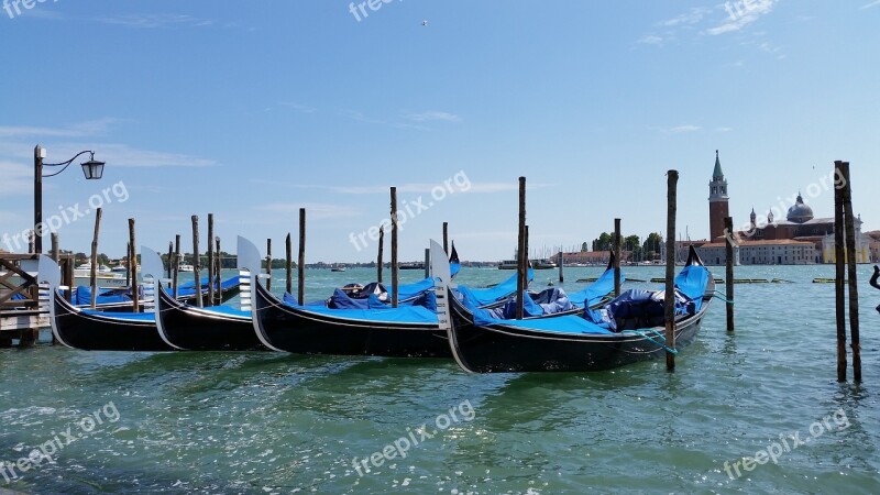 Boat Monolithic Part Of The Waters Sea Venice Gondolas