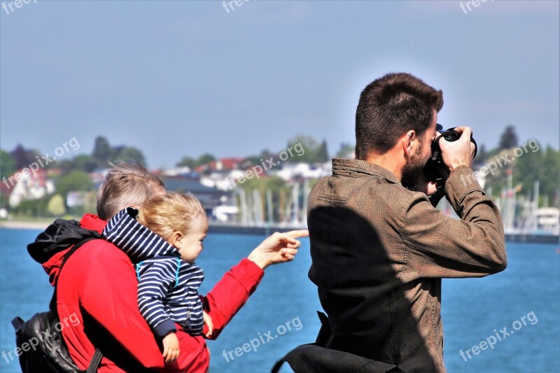 Photographer Water Lake Characters At The Court Of