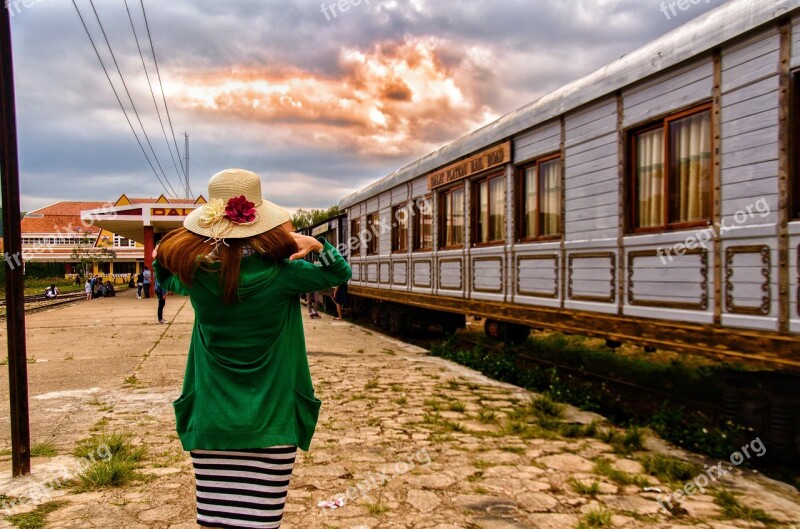 Girl The Station Sunset Waiting Train