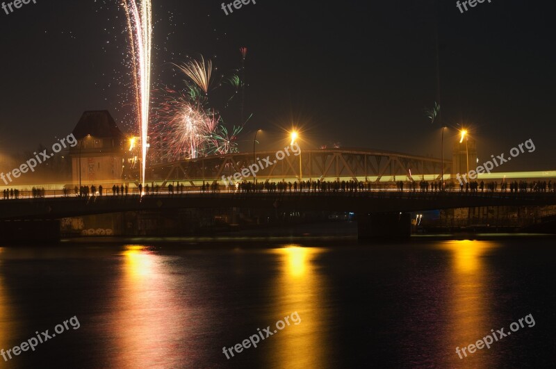 Water River Bridge City Architecture