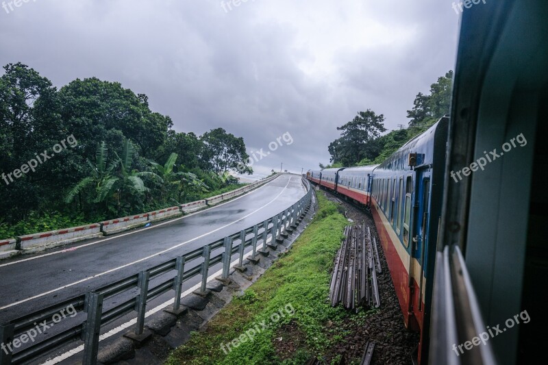 Mountain Pass Danang Running Vietnam Natural