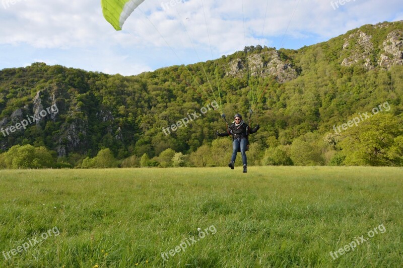 Paragliding Landing Paraglider Arises Fly Leisure Sports Free Flight