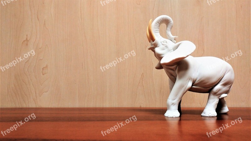 Wallpaper Elephant Marble Carrara Lucky Charm