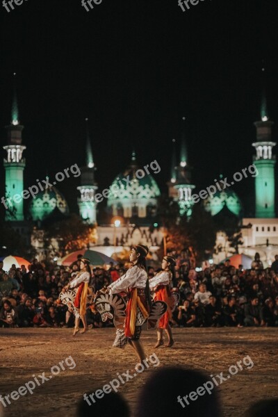 Dancer Women Indonesian Ballet Gorgeous