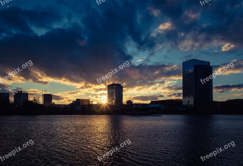 Kuchajda Bratislava Lake Sunset In The Evening