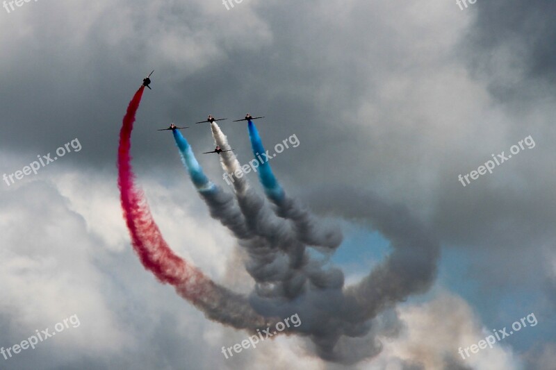 Red Arrows Aeroplanes Stunt Cloudy Moody