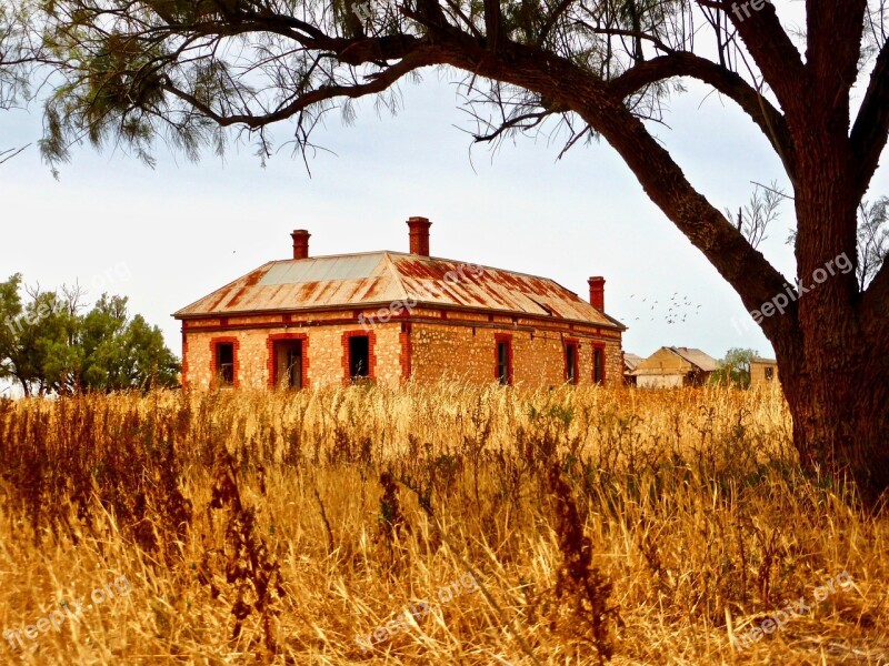 Derelict Homestead Farm Abandoned Ruin