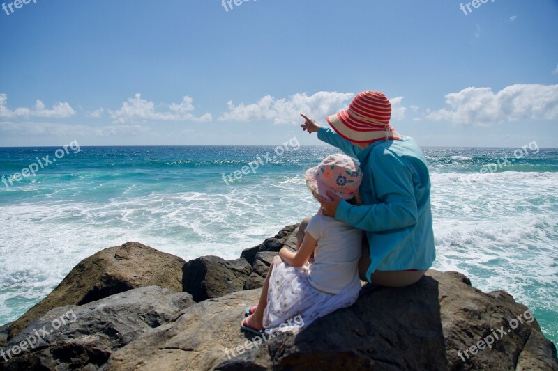 Togetherness Contemplation Mother Child Ocean