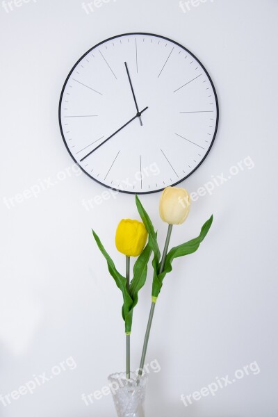 Tulip Yellow Flower Clock Minimum