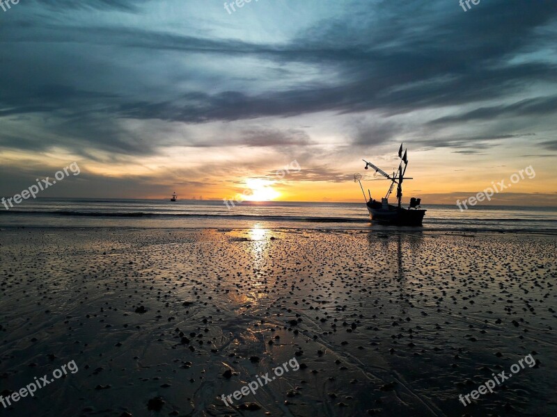 Hua Hin Beach Sea Ship Hua Hin Sea View