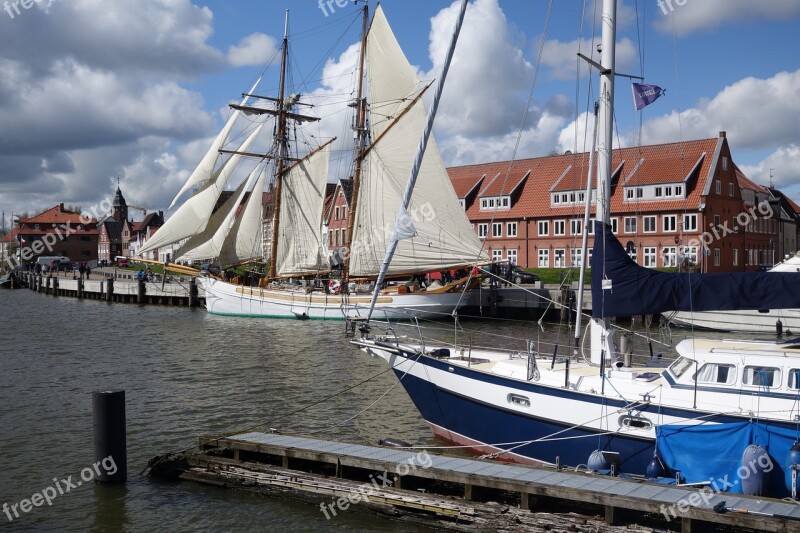 Sailing Boat Happiness City Free Photos