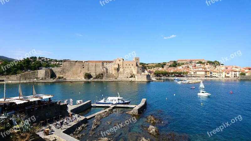 Sea Side City Travel South France