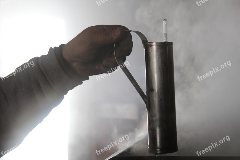 Man Hut Sugar Work Fort Maple Syrup