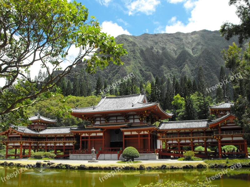 Byodo-in Temple Valley Of The Temples O'ahu Hawai'i Buddhism