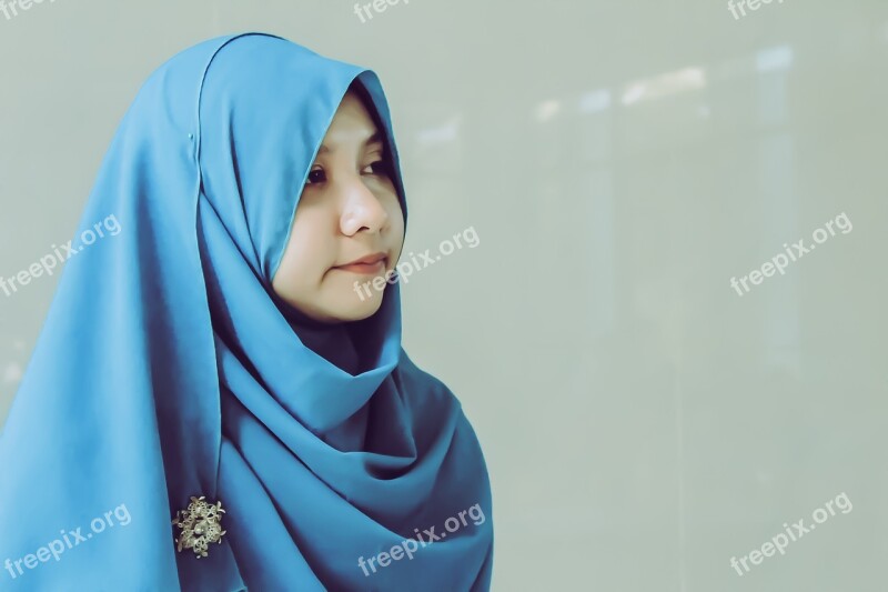 Girl Indonesian Staring Islam Model