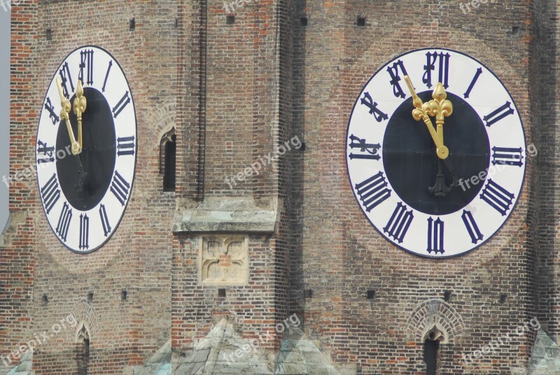 Clock Old Architecture Frauenkirche Munich