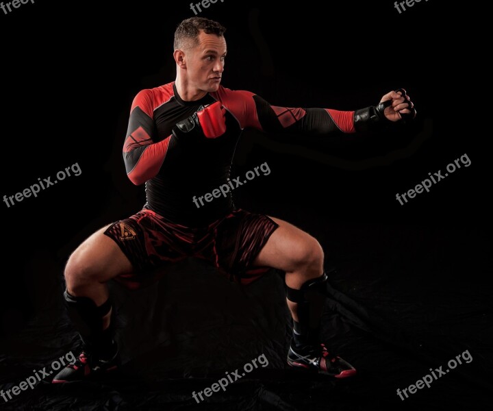 Wing Tzun Martial Arts Self-defense Chi Sao Fighter