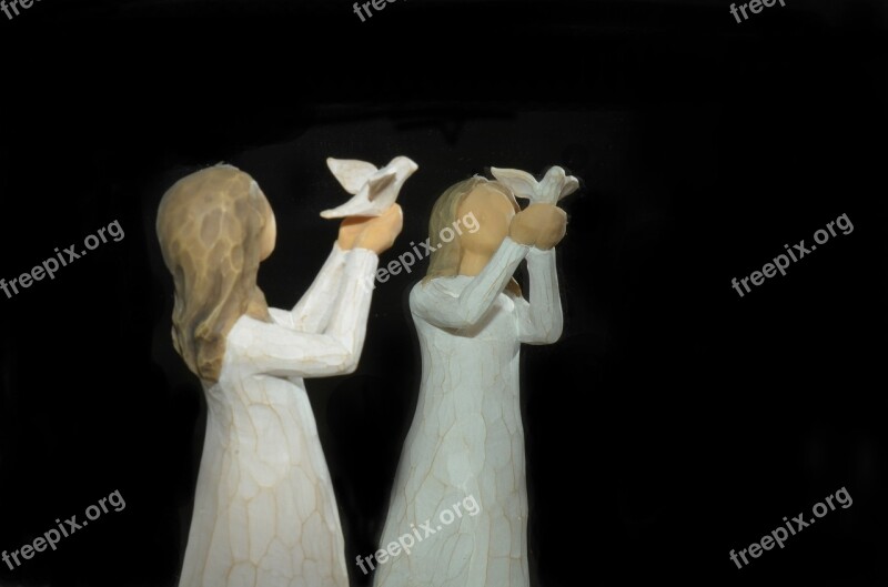 Dove Mirroring Miniature Holzfigur Carving