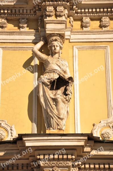 The Façade Of The Old Old House The Destruction Of Sculpture